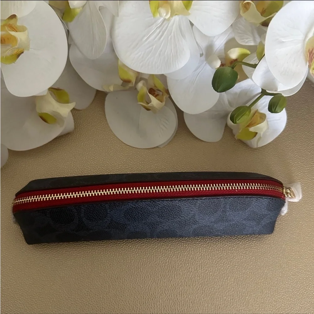 NWT ♥️💙 Coach LIMITED EDITION Signature Coach Notebook & Case • Denim & Bold Red